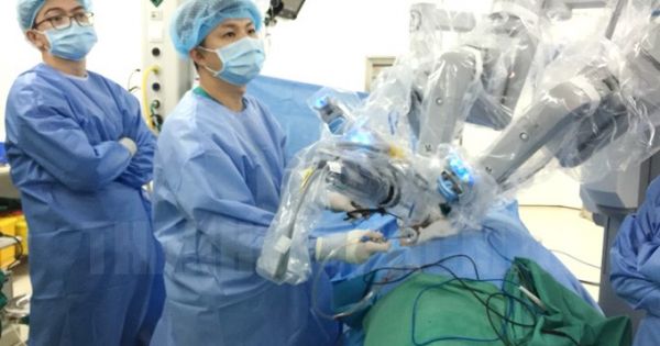 BV Chợ Rẫy lần đầu tiên dùng robot lấy thận để ghép từ người cho sống