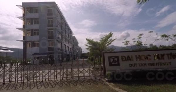 Sinh viên tố Đại học Duy Tân cấp bằng không đúng ngành học