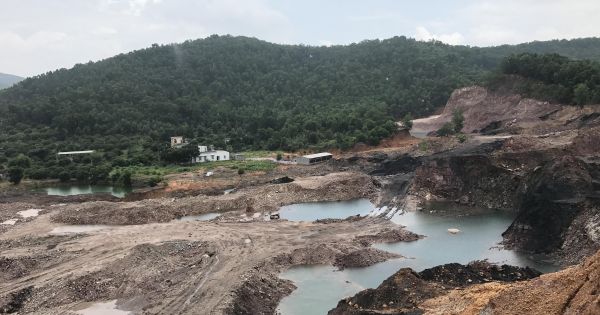 Thu hồi hàng loạt giấy phép khai thác khoáng sản tỉnh Hòa Bình