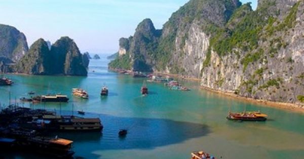 Đoàn khách Tây Ban Nha bị lừa mua tour du lịch vịnh Hạ Long