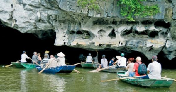 Thả nổi phí tham quan du lịch