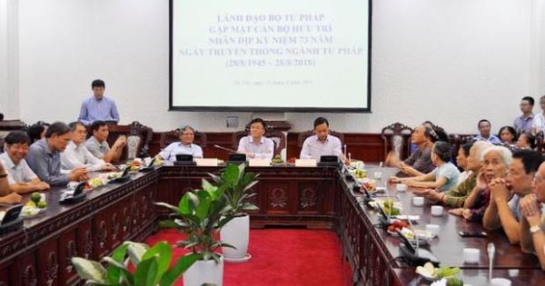 Cán bộ hưu trí Bộ Tư pháp có buổi gặp mặt Nhân dịp kỷ niệm 73 năm Ngày truyền thống Ngành Tư pháp