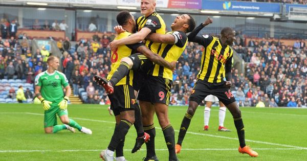 Thi đấu tưng bừng, Watford phá dớp không thắng trên sân Turf Moor