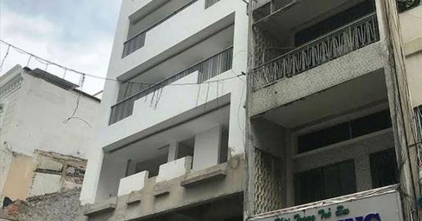 TPHCM: Cấp phép trái quy định hàng loạt công trình