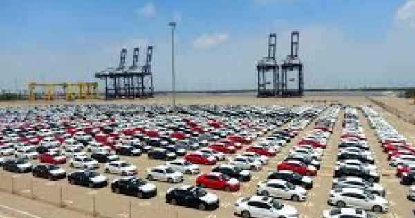 Trong tháng 8, Việt Nam nhập hơn 11.000 ô tô