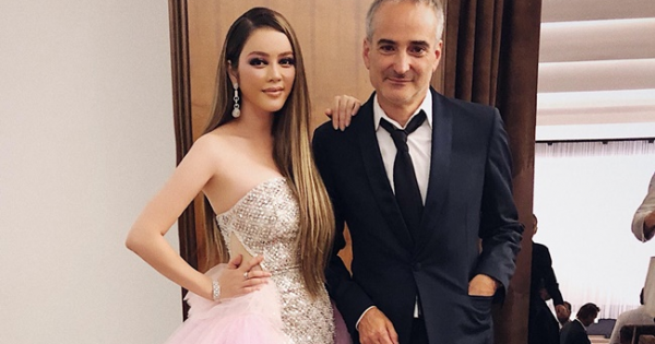 Lý Nhã Kỳ sexy dự tiệc mừng của đoàn phim “Non Fiction”