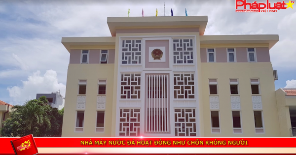 Nhà máy nước đá hoạt động như chốn không người