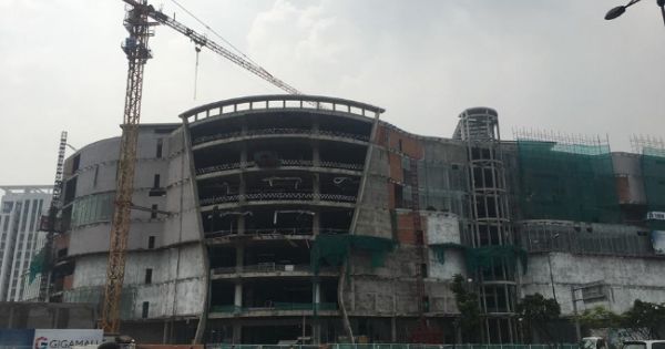 TPHCM: Đình chỉ dự án khiến 3 công nhân rơi từ tầng bốn xuống đất