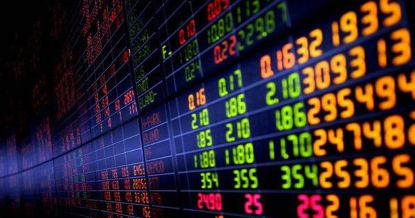 Chứng khoán trong nước chốt phiên ngày 5/10 ngập sắc đỏ