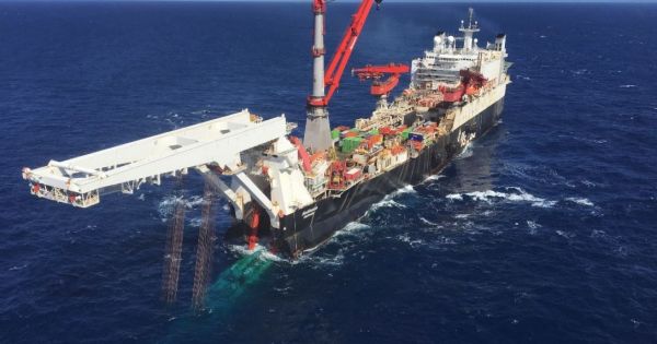 Dự án Dòng chảy phương Bắc 2 bắt đầu thi công trên lãnh hải Đức