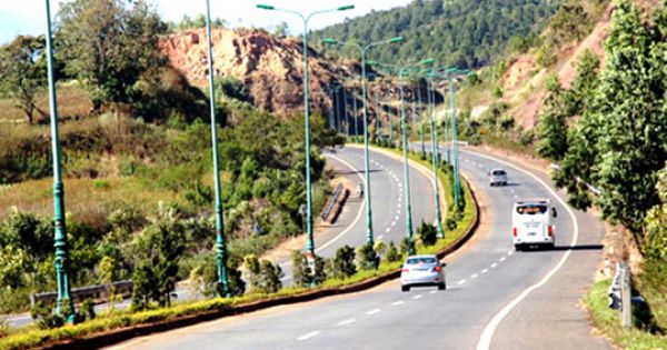 Lâm Đồng: Phó chủ tịch huyện duyệt cho chồng thầu làm công trình