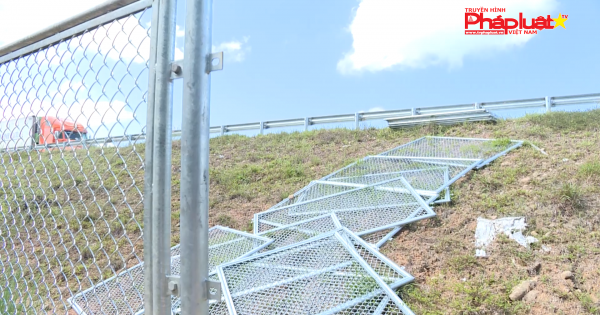 Nguy hiểm lưới chắn cao tốc Đà nẵng – Quảng Ngãi thi công dở dang