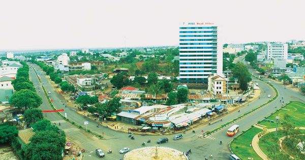 Bắt đầu 2 ngày thảo luận về kinh tế - xã hội: 