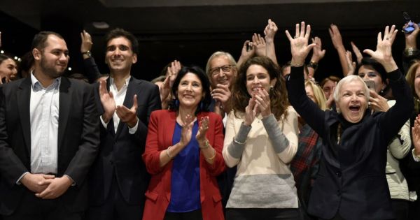 Bầu cử Tổng thống Gruzia: Sẽ tổ chức bầu cử vòng 2