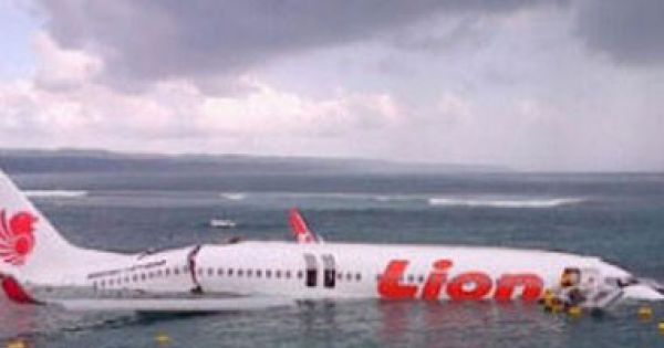 Giới chức Indonesia xác nhận không còn ai sống sót trong vụ máy bay Lion Air rơi