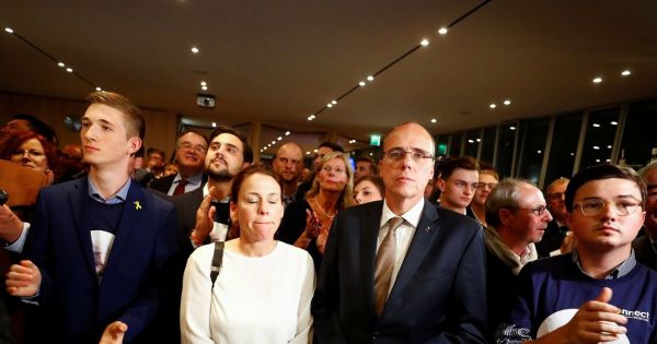 Thủ tướng Đức Angela Merkel không tranh cử chủ tịch đảng CDU