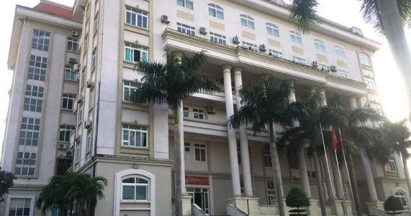 Thanh Hóa: Ngỡ ngàng trụ sở giám đốc mới nhậm chức xin 10 tỷ sửa sang