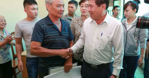 Lãnh đạo TP HCM tiếp xúc người dân Thủ Thiêm, đề xuất 10 giải pháp để lấy ý kiến