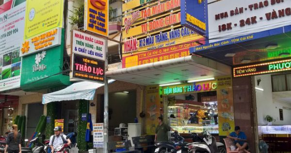 Vụ đổi 100 USD bị phạt 90 triệu đồng: Trả lại 20 viên kim cương cho chủ tiệm vàng