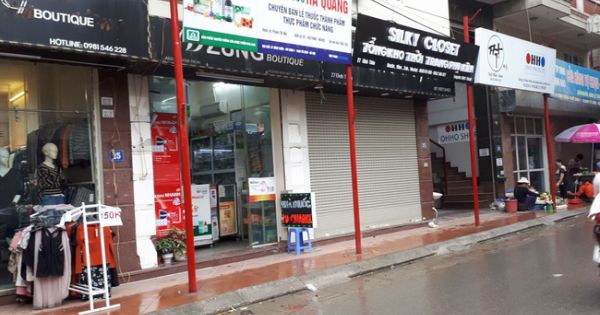 Lạ mắt với hàng cột, biển 