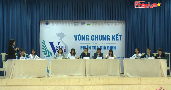 ĐH luật TP.HCM dành giải nhất cuộc thi “Phiên tòa giả định – Vmoot cấp quốc gia” năm 2018