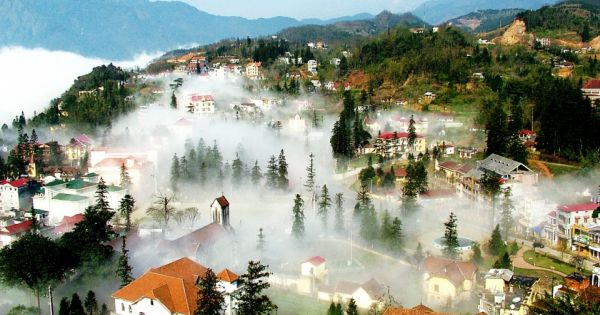 Du lịch phát triển mạnh mẽ, hạ tầng đường xá Sapa chưa theo kịp