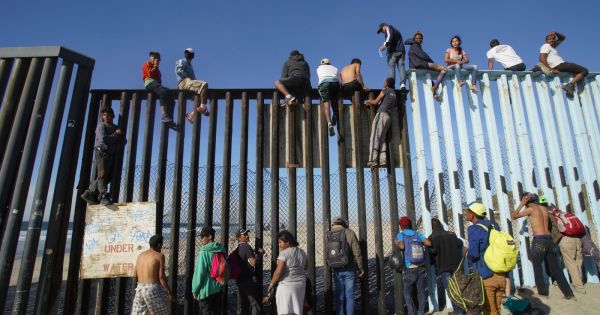 Dân Mexico biểu tình dòng người di cư Trung Mỹ