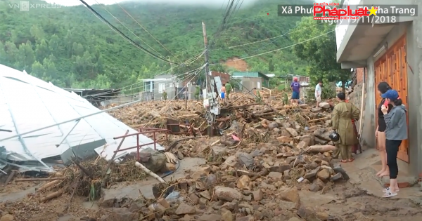 Vì sao Nha Trang ngập nặng và sạt lở nghiêm trọng?