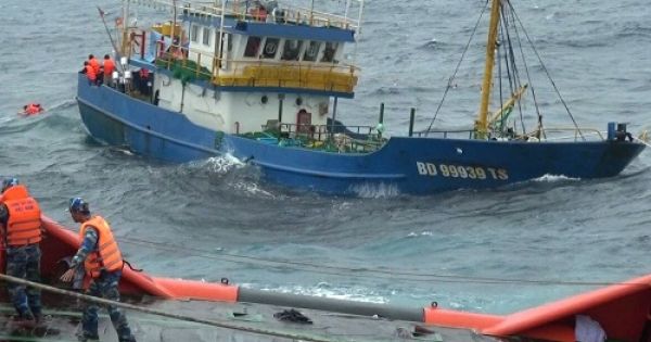 Bão hướng thẳng vào TP.HCM, Cần Giờ sẵn sàng di dân