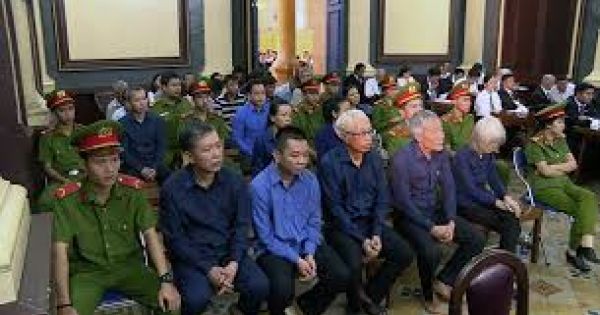 Nguyên Tổng giám đốc Trần Phương Bình nhận tội