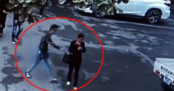 Nhóm thanh niên giật hồ sơ trúng đấu giá đất giữa UBND huyện