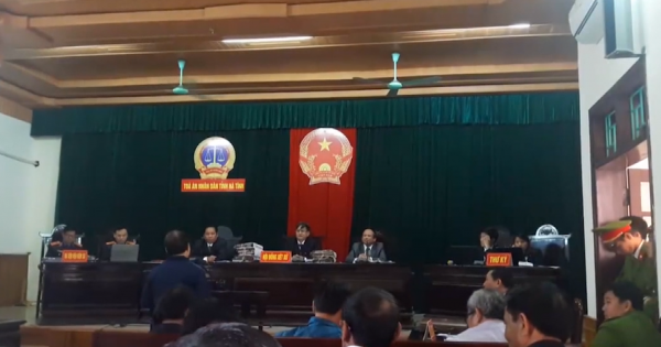 Đề nghị khai trừ Đảng nguyên chủ tịch huyện chiếm đoạt tiền dự án Formosa