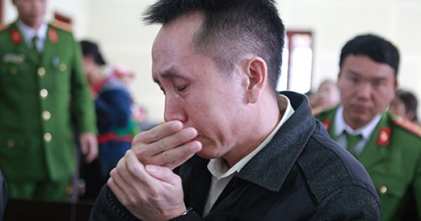 Thầy giáo buôn ma túy bật khóc, tự nguyện nhận án tử hình