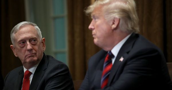 Bộ trưởng Quốc phòng Mỹ James Mattis đệ đơn từ chức