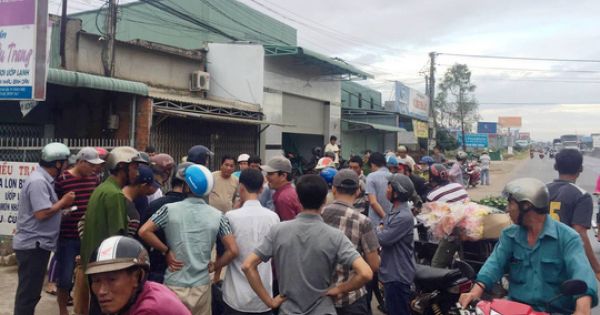 Đối tượng nghi ngáo đá đâm chết trung tá công an rồi tự sát