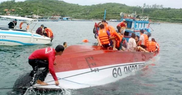 Điều tra vụ lật ca nô làm 2 người chết ở vịnh Nha Trang