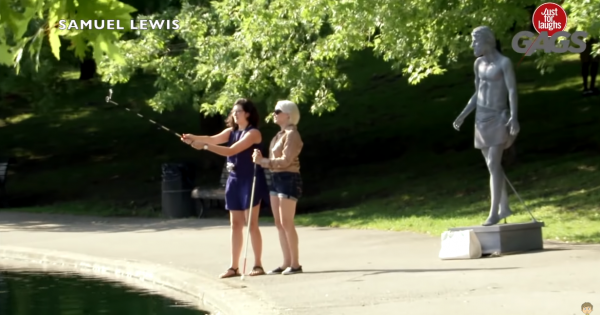 Cười chút chơi: Top 5 Just For Laughs Gags - January 2019