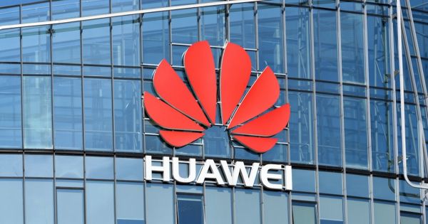 Hé lộ bằng chứng Huawei hoạt động gian dối