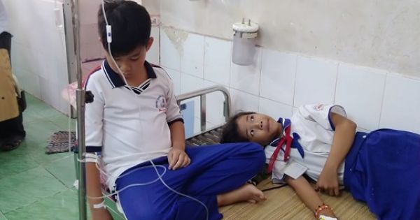 Cà Mau: Thông tin chính thức vụ HS ngộ độc dung dịch súc miệng ngừa sâu răng