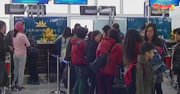 Thử nghiệm phân luồng hành khách tại nhà ga T2 Nội Bài