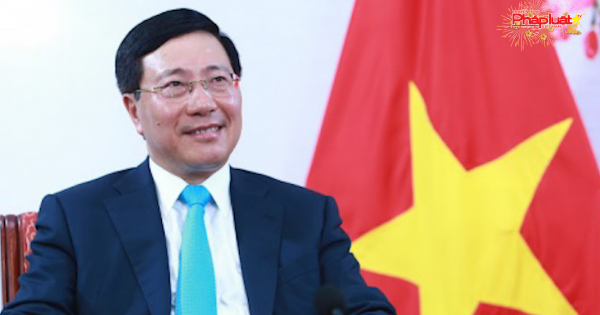 Phó Thủ tướng: “Đội tuyển bóng đá góp phần thúc đẩy vị thế của Việt Nam”