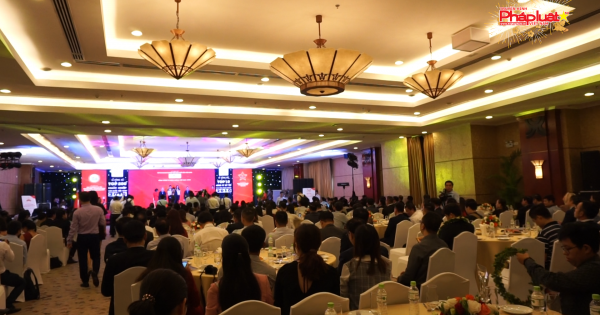 Công bố Bảng xếp hạng VNR500 - Tôn vinh 500 doanh nghiệp lớn nhất Việt nam