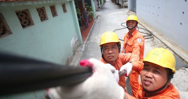 Thủ tướng: “Anh nào cắt điện, cách chức anh đó”