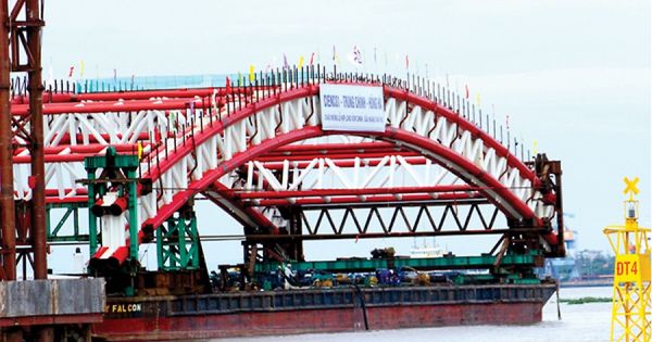 Tạm ngừng hoạt động luồng hàng hải sông Cấm để thi công cầu “Cánh chim biển” 2.600 tỷ đồng