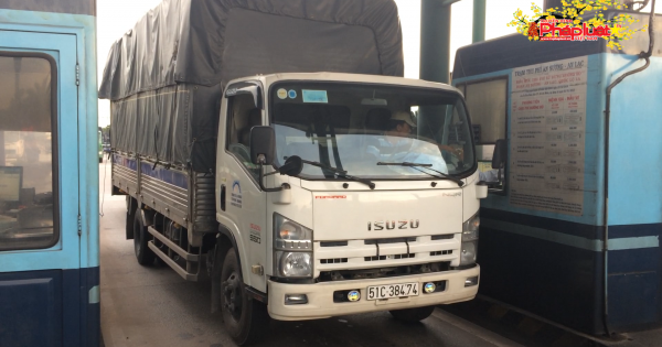 Tổng cục Đường bộ bất ngờ đề xuất: Xả toàn bộ trạm thu phí 3 ngày Tết