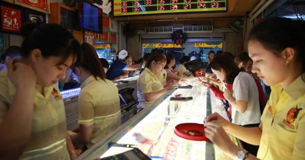 Giá vàng “loạn xạ” trước ngày vía Thần Tài