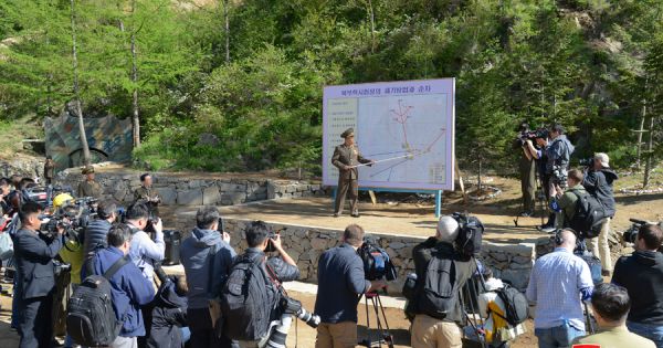 Tổng thống Mỹ không vội thúc ép Triều Tiên giải giáp hạt nhân