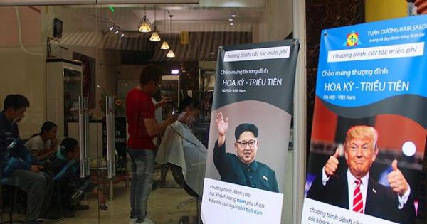 Người dân Hà Nội hào hứng thử kiểu tóc của lãnh đạo 2 nước Mỹ- Triều Tiên