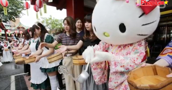 Cô mèo Hello Kitty lần đầu xuất hiện trên màn ảnh rộng trong phim Hollywoood