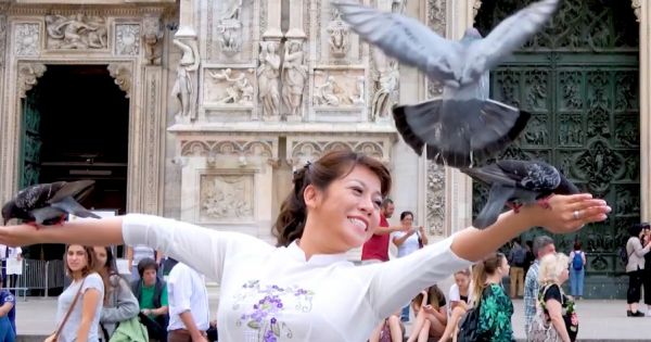 Ca khúc Một thoáng quê hương do nhà báo Nguyễn Ngọc gửi đến độc giả trong ngày 8/3